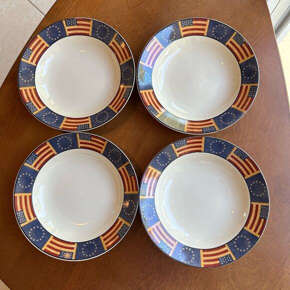Vintage Soup Bowls in Liberty Pattern by Coventry 9 1/8" Set of 4 - Picture 1 of 6